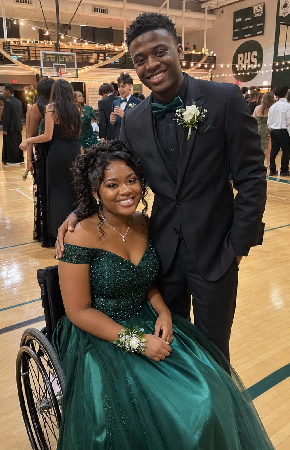 At Prom, Only One Boy Asked Me to Dance While Everyone Else Ignored Me Because I Was in a Wheelchair – The Next Morning, an Officer Knocked on My Door and Revealed the Truth About Him