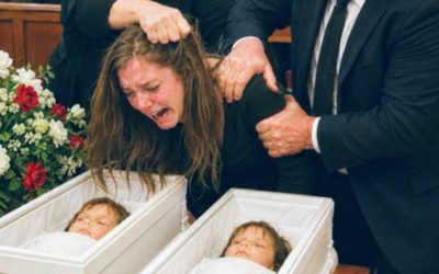 My four-year-old daughter, Emma, ​​remained motionless. Then she ran toward the pastor, shouting something that caused absolute silence.