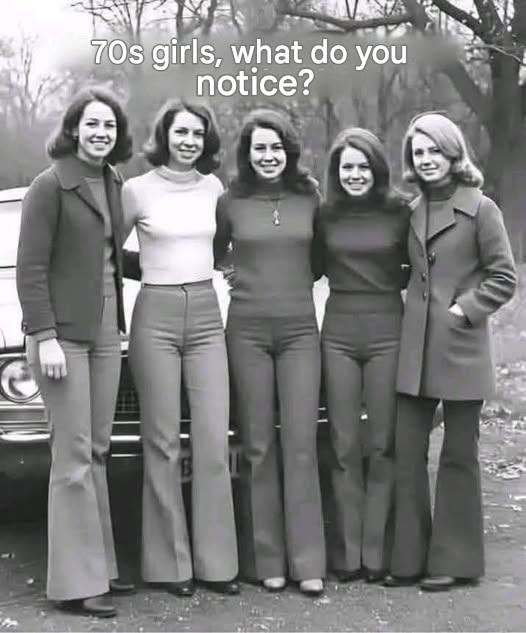 Enter in the 70’s: what detail immediately catches your eye?
